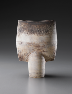 The Stern Collection included many ‘Spade’ vases featuring flattened rectangular forms elevated on a circular base. This massive example, 16 inches high, brought $112,500 in 2013. Phillips image